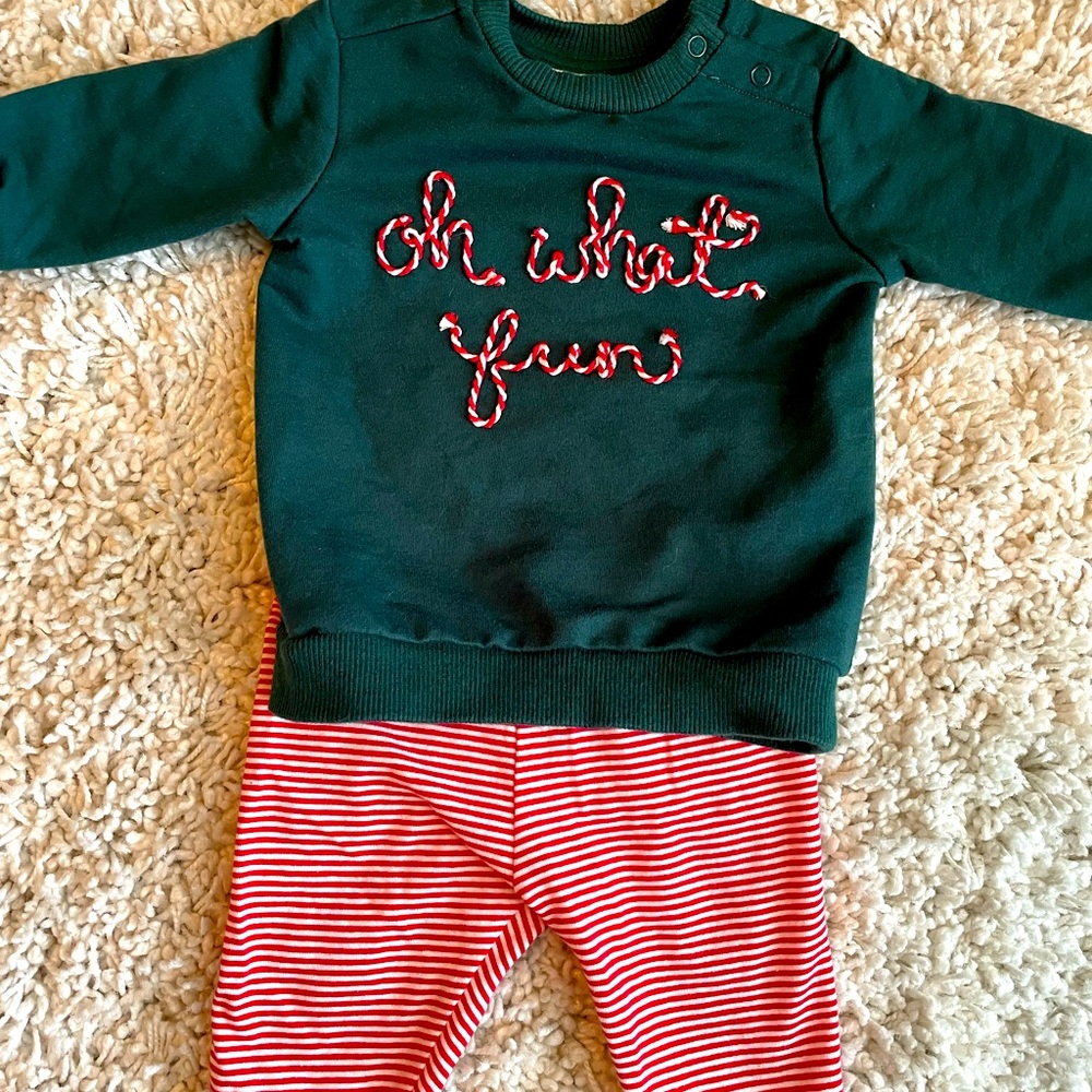 3 Mos Christmas Sweater Set. Like new (worn once last year). Darling design!